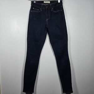 GAP Curvy True Skinny Dark Wash Denim Jeans Size 27 Tall